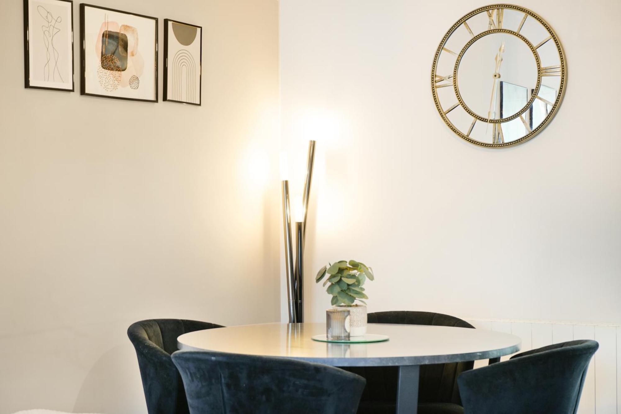 Cosy Corner In Aylesbury Near Stoke Mandeville Hospital & Town Centre With Private Parking Luaran gambar