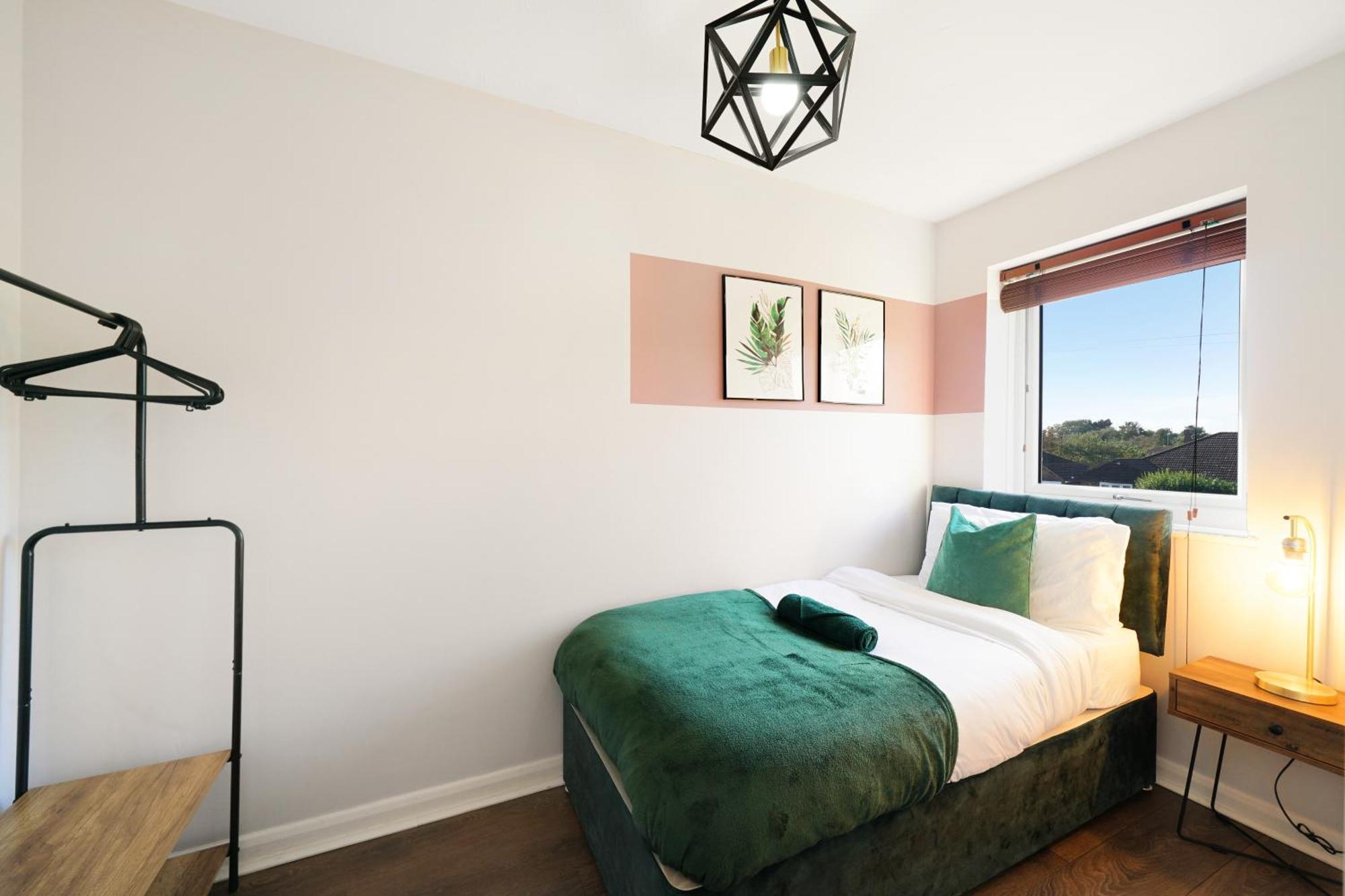 Cosy Corner In Aylesbury Near Stoke Mandeville Hospital & Town Centre With Private Parking Luaran gambar